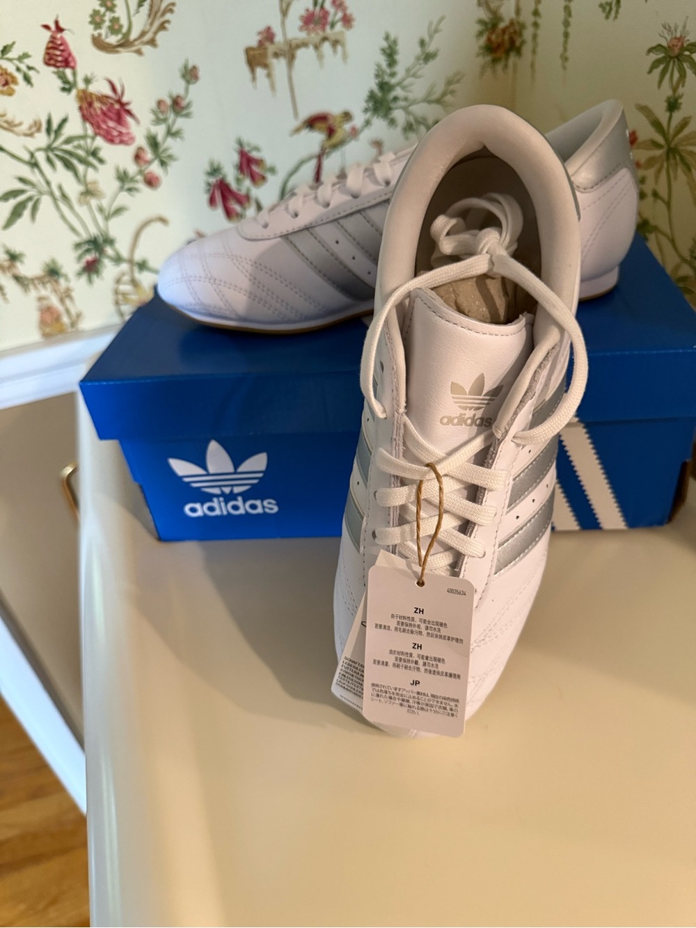 Adidas Originals Women’s Taekwondo Lace Sneakers – White/Silver – Size 7.5 – NEW